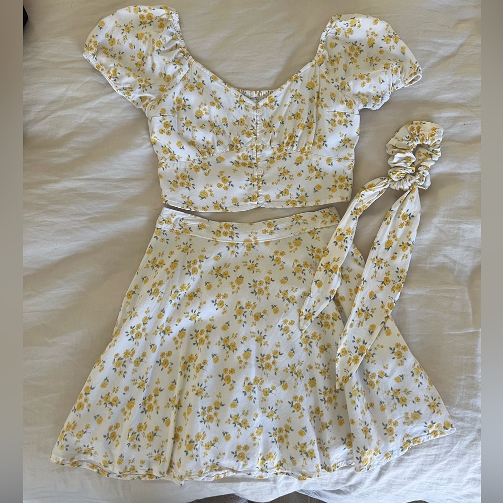 Floral Yellow Set